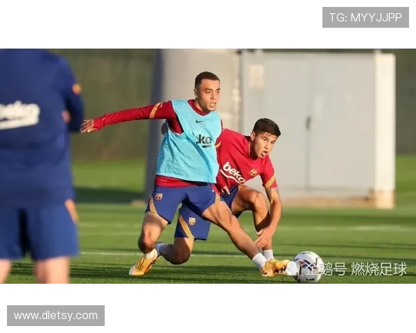 巴萨晒埃斯帕特童年采访首秀欧冠 巴萨晒埃斯帕特童年采访首秀欧冠